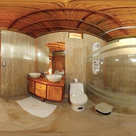 Ama Ecolodge Puerto Misahuallí 외부 사진